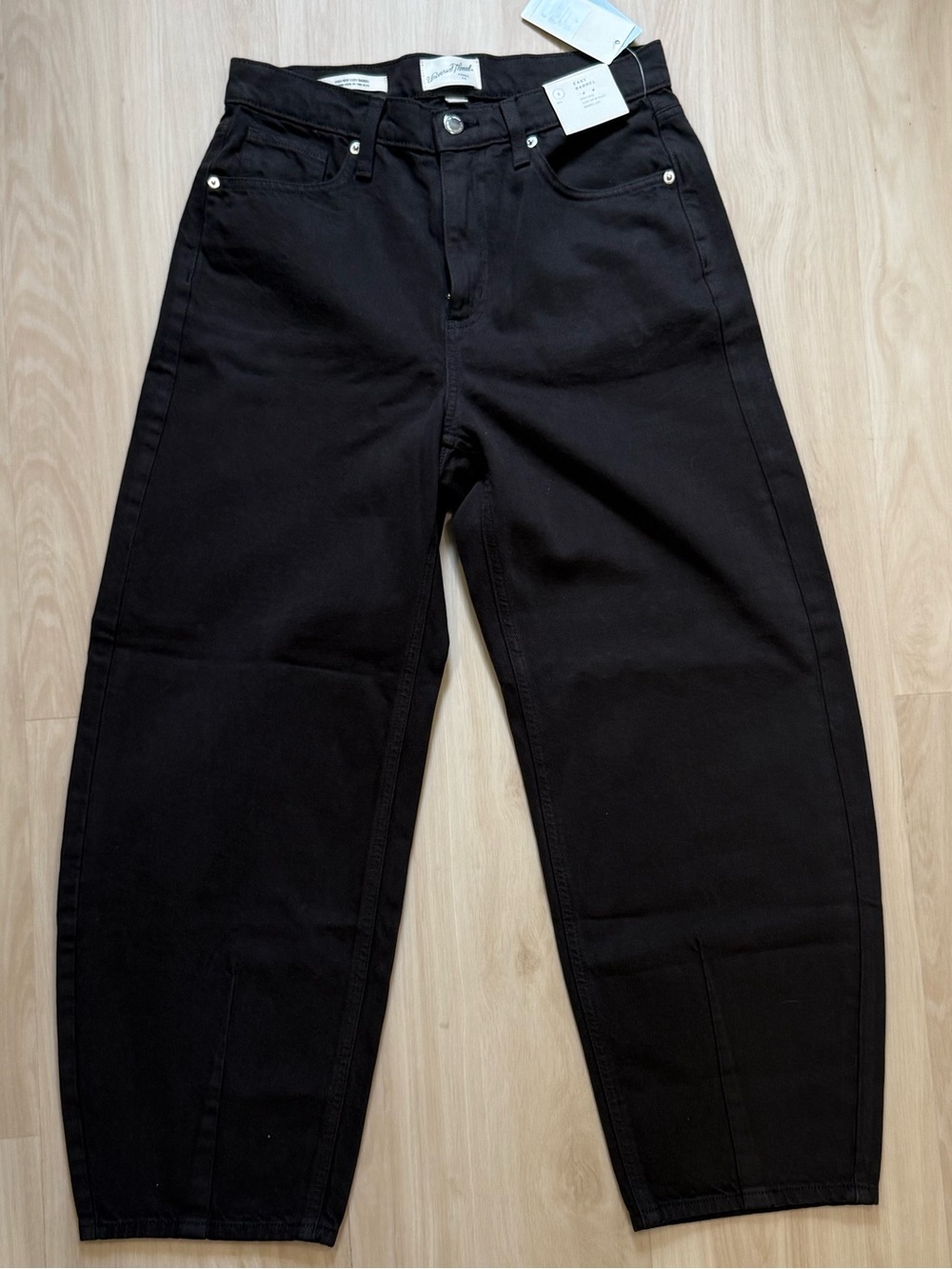Universal Thread - Black - Women’s High-Rise Barrel Jeans